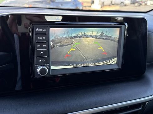 Certified 2025 Nissan Kicks S image 28