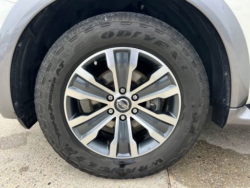 Used 2020 Nissan Armada SL w/ Premium Package image 30