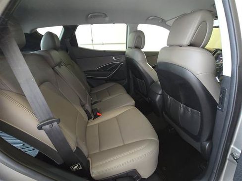 Used 2018 Hyundai Santa Fe Sport FWD image 17