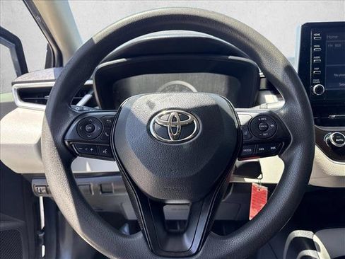 Used 2020 Toyota Corolla LE FWD image 9
