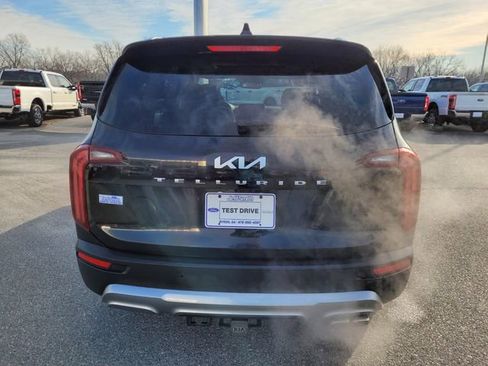 Used 2022 Kia Telluride SX w/ Towing Package image 8