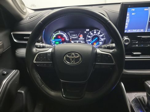 Used 2020 Toyota Highlander Platinum image 17