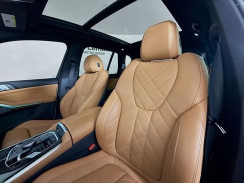 Used 2024 BMW X5 xDrive40i w/ M Sport Package image 22