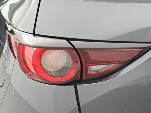 Used 2019 MAZDA CX-5 Touring image 34