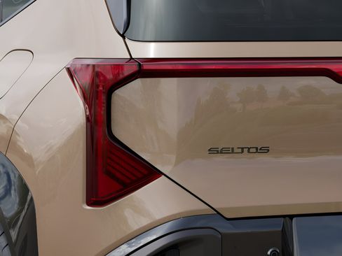 Used 2027 Kia Seltos X-Line S AWD/4WD image 12