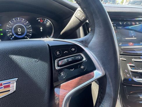 Used 2020 Cadillac Escalade ESV Luxury AWD/4WD image 24