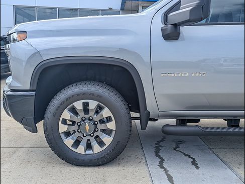 New 2026 Chevrolet Silverado 2500 Custom w/ Custom Convenience Package AWD/4WD image 10