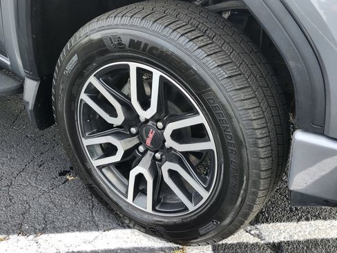 Used 2022 GMC Sierra 1500 AT4 image 42