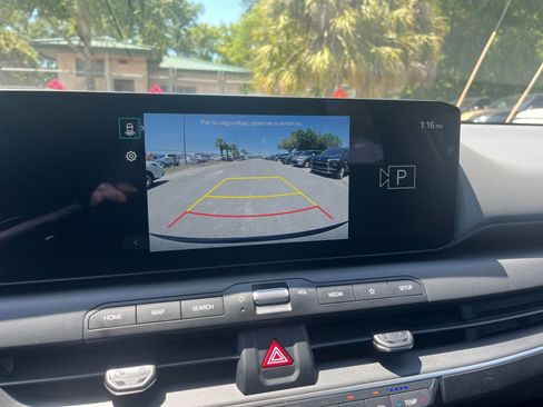 Used 2025 Kia K4 LXS image 22