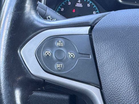 Used 2022 Chevrolet Colorado LT w/ Chrome Appearance Package RWD image 8