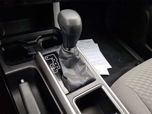 Used 2021 Toyota Tacoma SR image 16