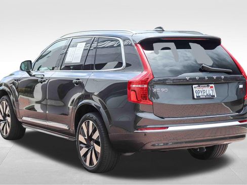 Used 2024 Volvo XC90 T8 Ultimate AWD/4WD image 5