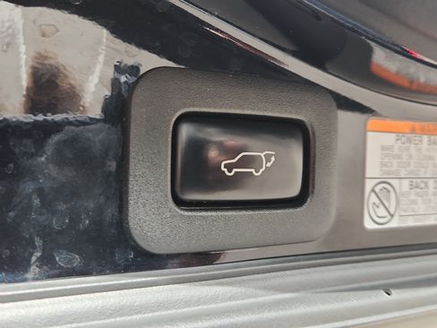 Certified 2019 Toyota Land Cruiser image 13