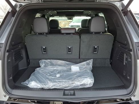 Used 2025 Chevrolet Traverse RS w/ LPO, Floor Liner Package image 32