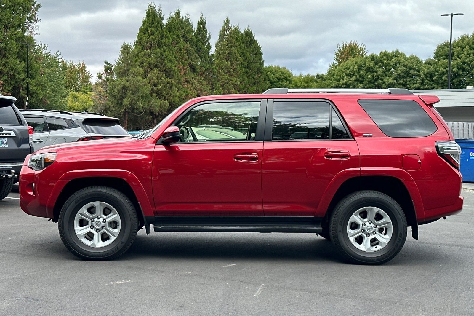 Used 2024 Toyota 4Runner SR5 AWD/4WD image 7