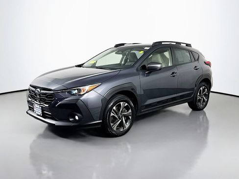 Used 2024 Subaru Crosstrek 2.0i Premium AWD/4WD image 2