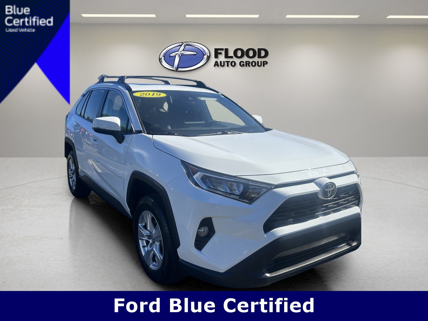 Used 2019 Toyota RAV4 XLE w/ Convenience Package FWD image 1