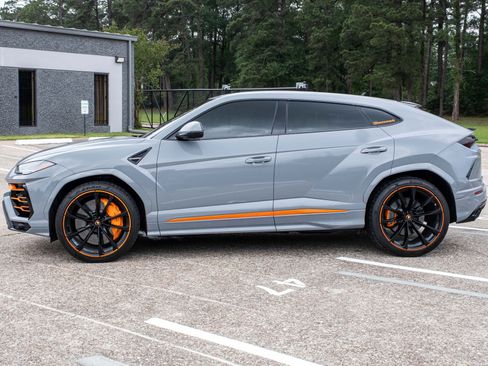 Used 2020 Lamborghini Urus AWD/4WD image 4