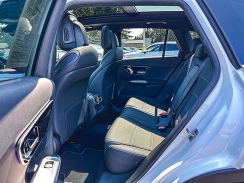 Used 2026 Mercedes-Benz GLC 300 4MATIC image 11
