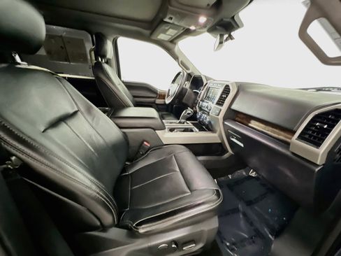 Used 2018 Ford F150 Lariat w/ Equipment Group 502A Luxury RWD image 31