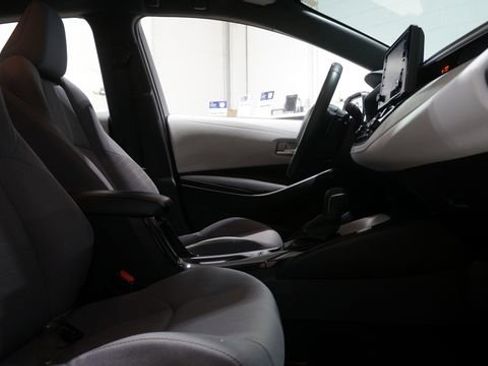 Used 2022 Toyota Corolla SE FWD image 24
