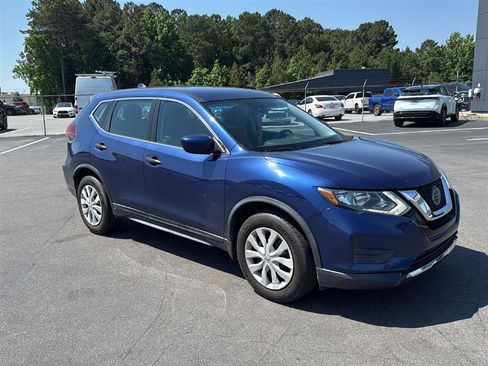 Used 2019 Nissan Rogue S FWD image 3