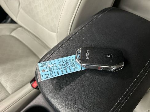 Certified 2023 Kia Seltos EX AWD/4WD image 12