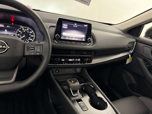 New 2026 Nissan Rogue SV image 18