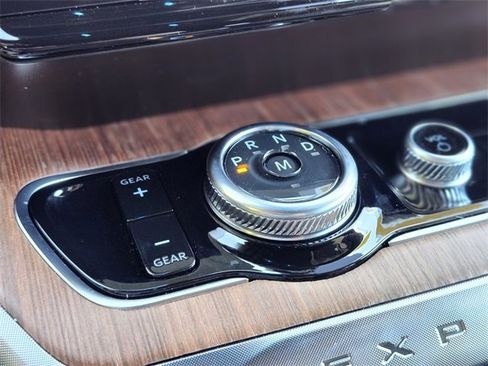 New 2025 Ford Expedition King Ranch image 28