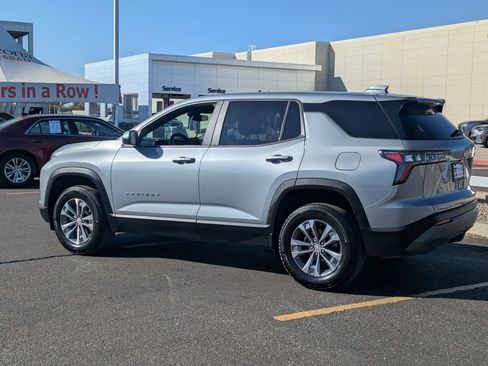 Used 2025 Chevrolet Equinox LT image 4