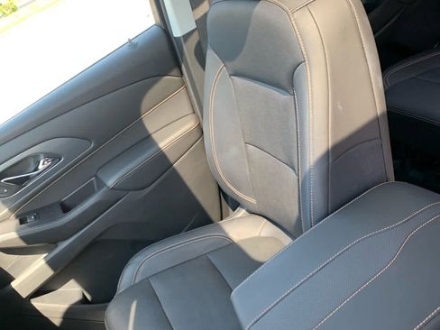 Used 2020 Chevrolet Traverse Premier AWD/4WD image 21