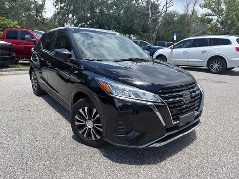 Used 2021 Nissan Kicks S FWD image 6