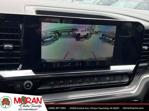 Certified 2025 Chevrolet Silverado 1500 High Country AWD/4WD image 21