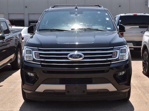 Used 2021 Ford Expedition Max XLT RWD image 3