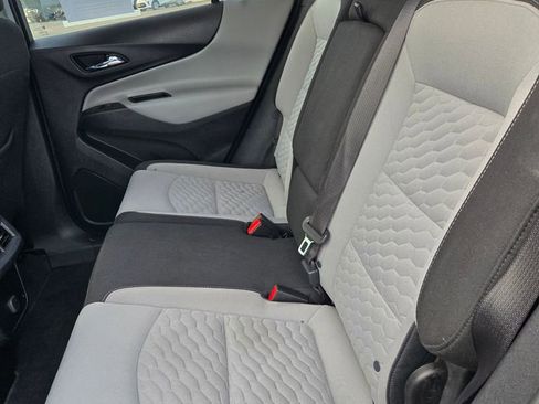 Used 2018 Chevrolet Equinox LT image 43