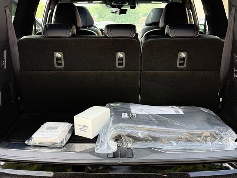 New 2026 INFINITI QX80 4WD w/ Sport Exterior Package image 25