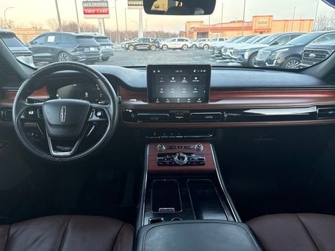 Certified 2023 Lincoln Aviator Reserve w/ Elements Package Plus image 16