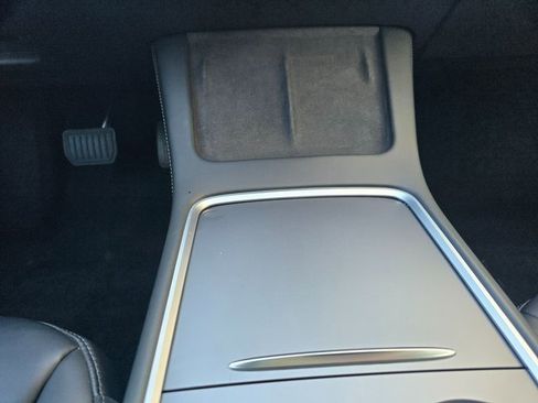 Used 2021 Tesla Model 3 Standard Range Plus image 25