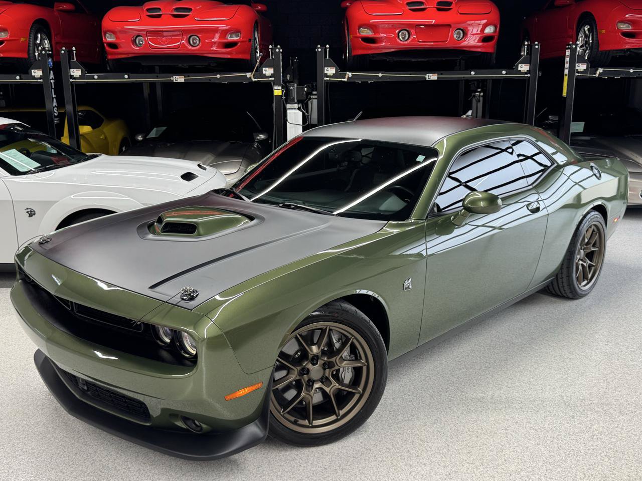 Used 2020 Dodge Challenger R/T Scat Pack RWD image 4