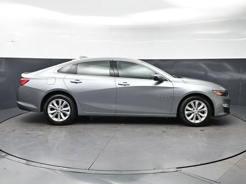 Used 2025 Chevrolet Malibu LT FWD image 4