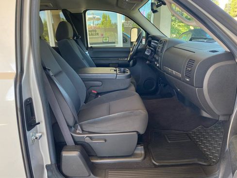 Used 2009 Chevrolet Silverado 2500 LT AWD/4WD image 33