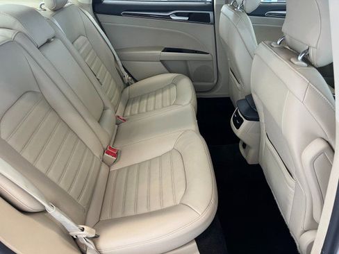 Used 2015 Ford Fusion SE w/ Equipment Group 202A FWD image 35