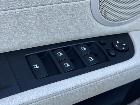 Used 2015 BMW Z4 sDrive35is image 13