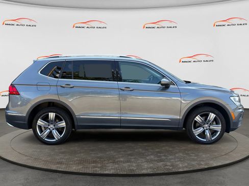 Used 2021 Volkswagen Tiguan SEL AWD/4WD image 6