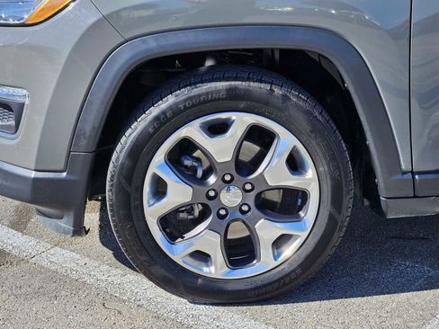 Used 2020 Jeep Compass Limited image 9