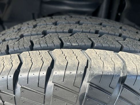 Used 2022 Jeep Wrangler Sport AWD/4WD image 31