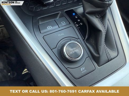 Used 2025 Toyota RAV4 XLE Premium AWD/4WD image 25