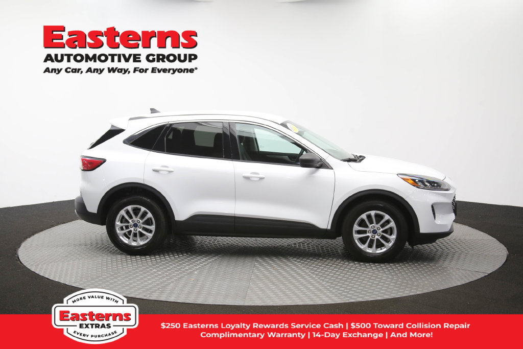 Used 2022 Ford Escape SE FWD image 46