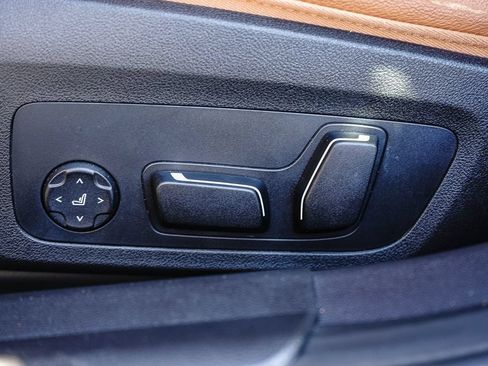 Used 2025 BMW 330i Sedan RWD image 20