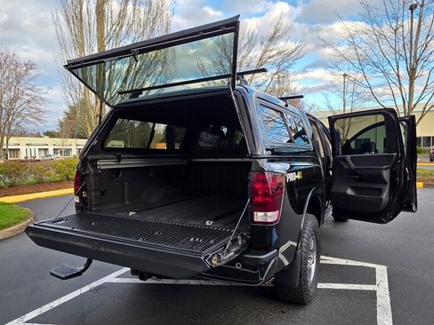 Used 2014 Nissan Titan PRO-4X image 28